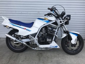 ホンダCBR400F ENDURANCEもCBX400Fと同じ真打ち登場の強みで