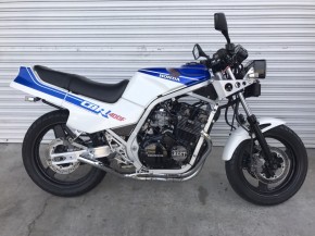 HONDA CBR400F2｜旧車カスタム＆レストア｜テクニカルサービス本
