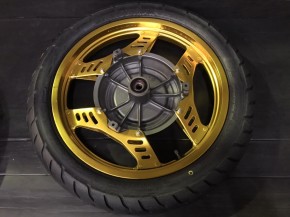 CBX400F ホイール｜旧車カスタム＆レストア｜テクニカルサービス本多